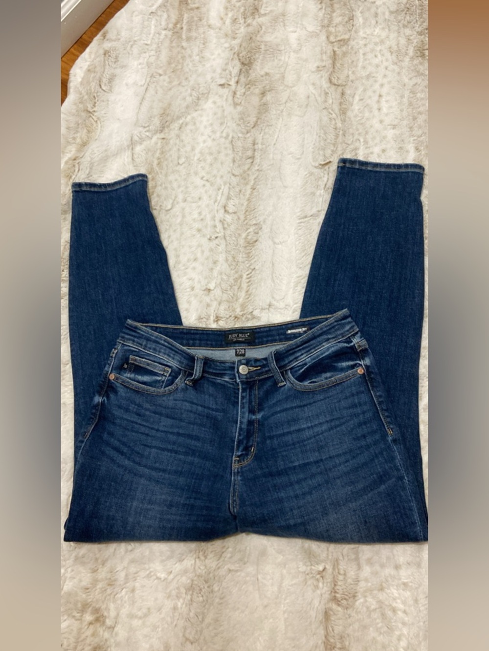 Judy Blue Boyfriend Fit Dark Indigo Skinny Jeans - Picture 5 of 8